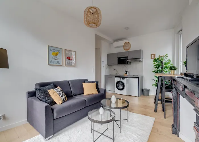 Appartement Chic Et Lumineux, Garage, Wifi, Clim