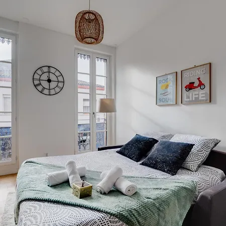 Chic Et Lumineux, Garage, Wifi, Clim Appartement